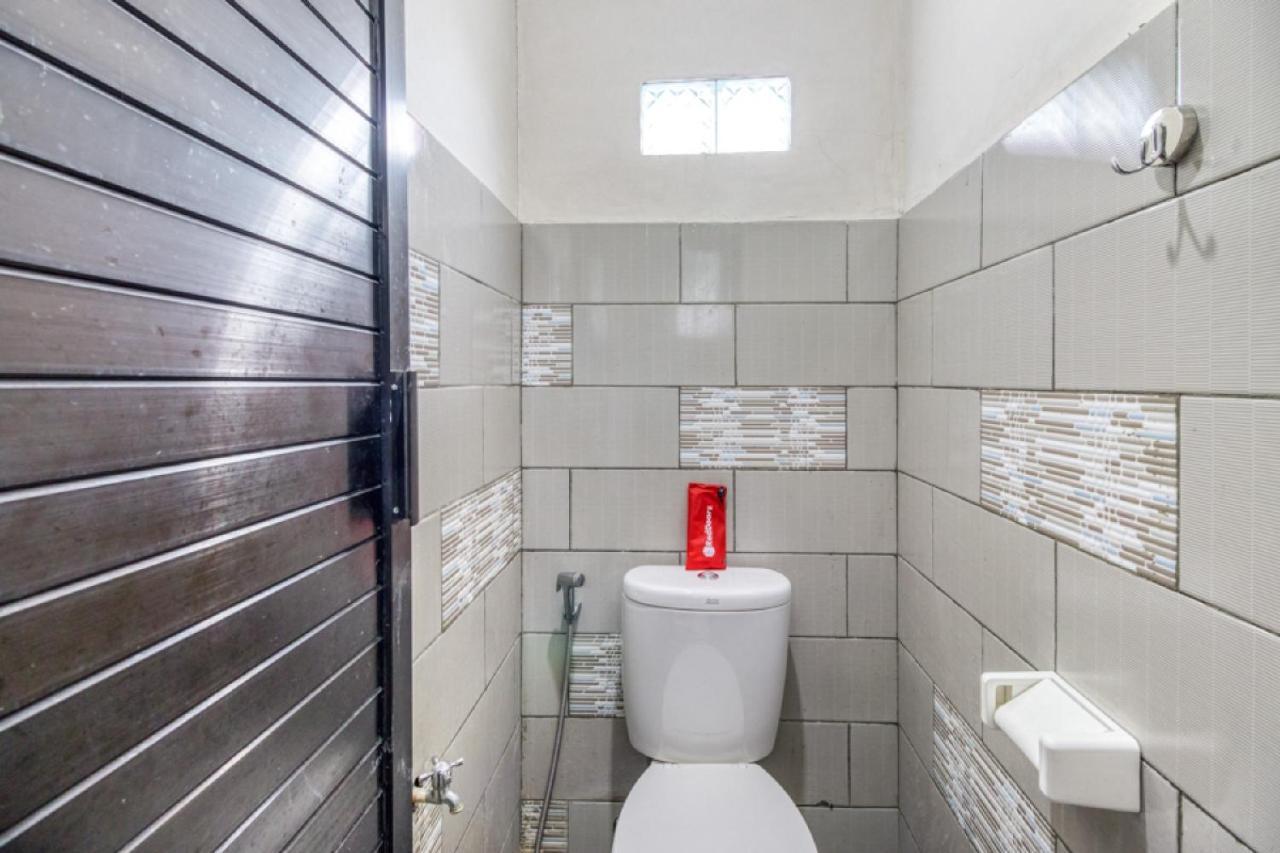 Reddoorz Hostel Near Stadion Mandala Krida Yogya Yogyakarta Exterior photo